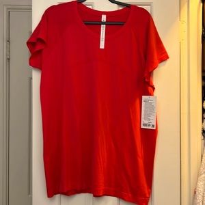 NWT Lululemon Swiftly Tech Short Sleeve Shirt 2.0 Love Red sz 20